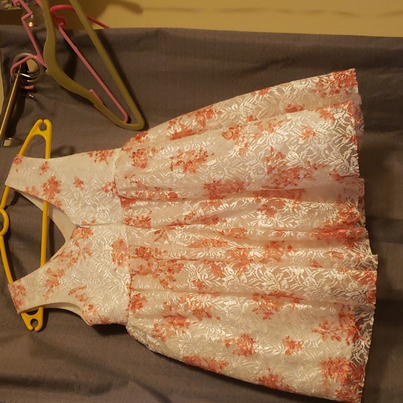 Girls size 3-4 patpat dress white and coral flower girl style dress - Picture 2 of 4